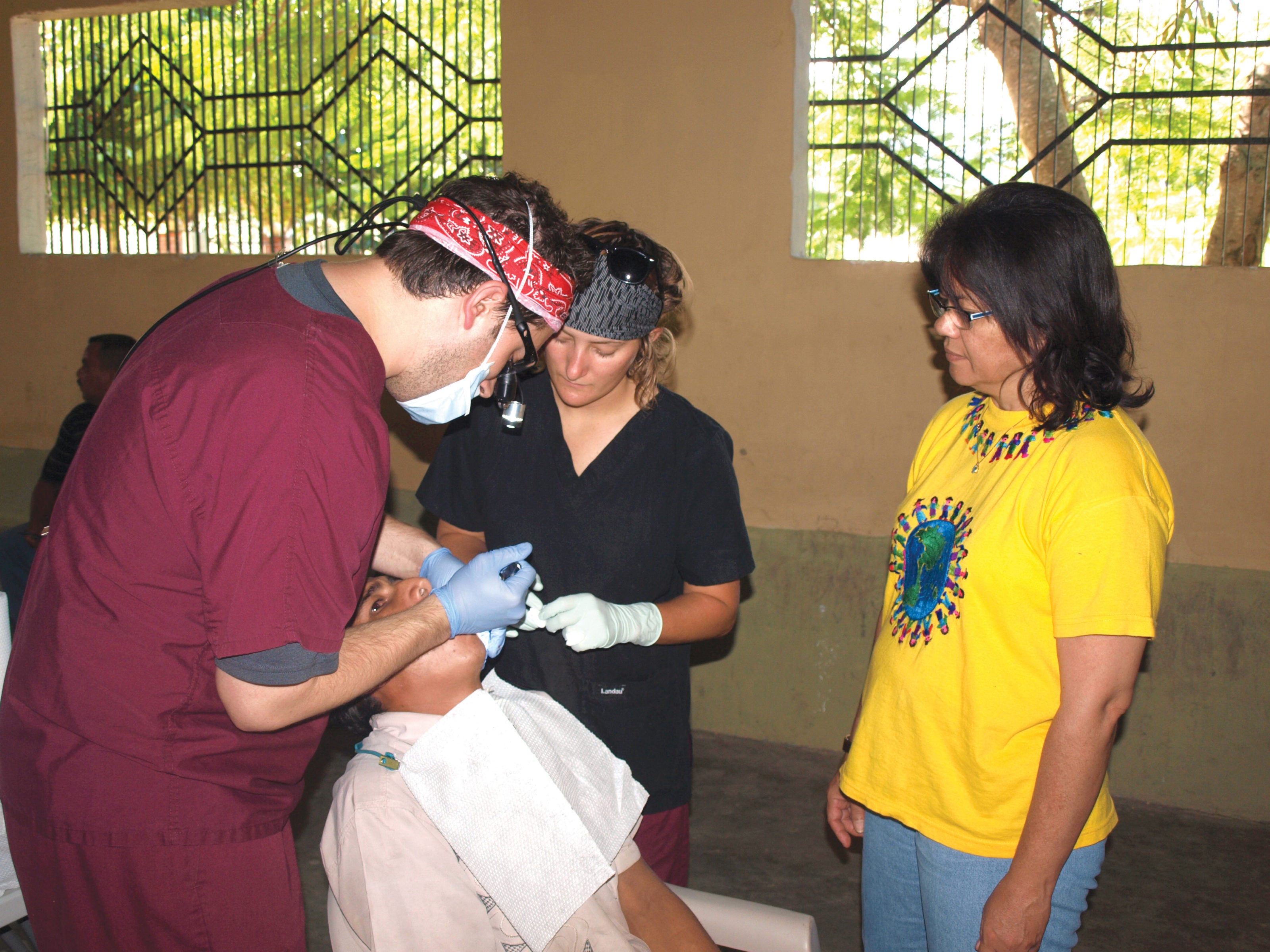 Drumright Dental mission trip to Honduras to provide free dental services